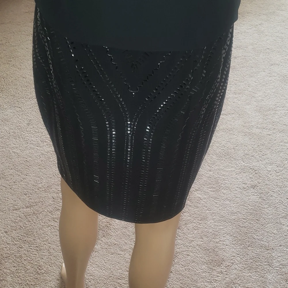 Cache 2 beaded mockneck & skirt flowy upper keyhole back - Picture 7 of 11